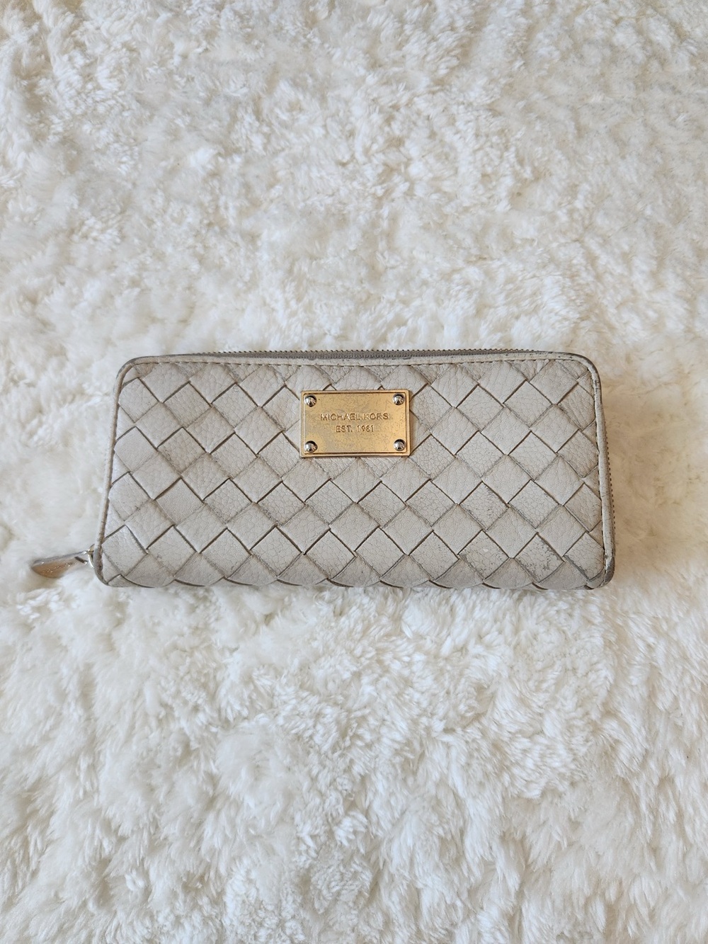 MICHAEL KORS Leather Zip Around Wallet